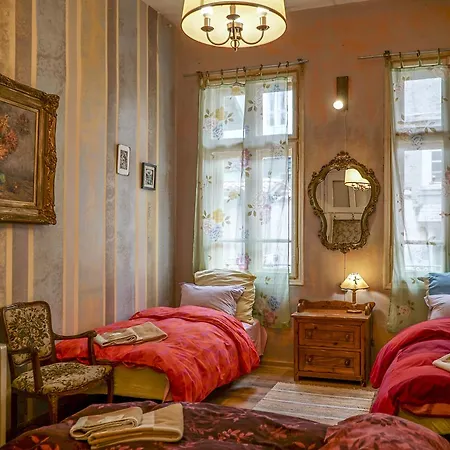 Rooster * Veliko Tarnovo